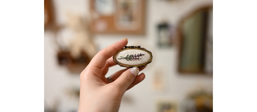 刺繍とカメラのワークショップ（講師：糸と暮らし 糸）