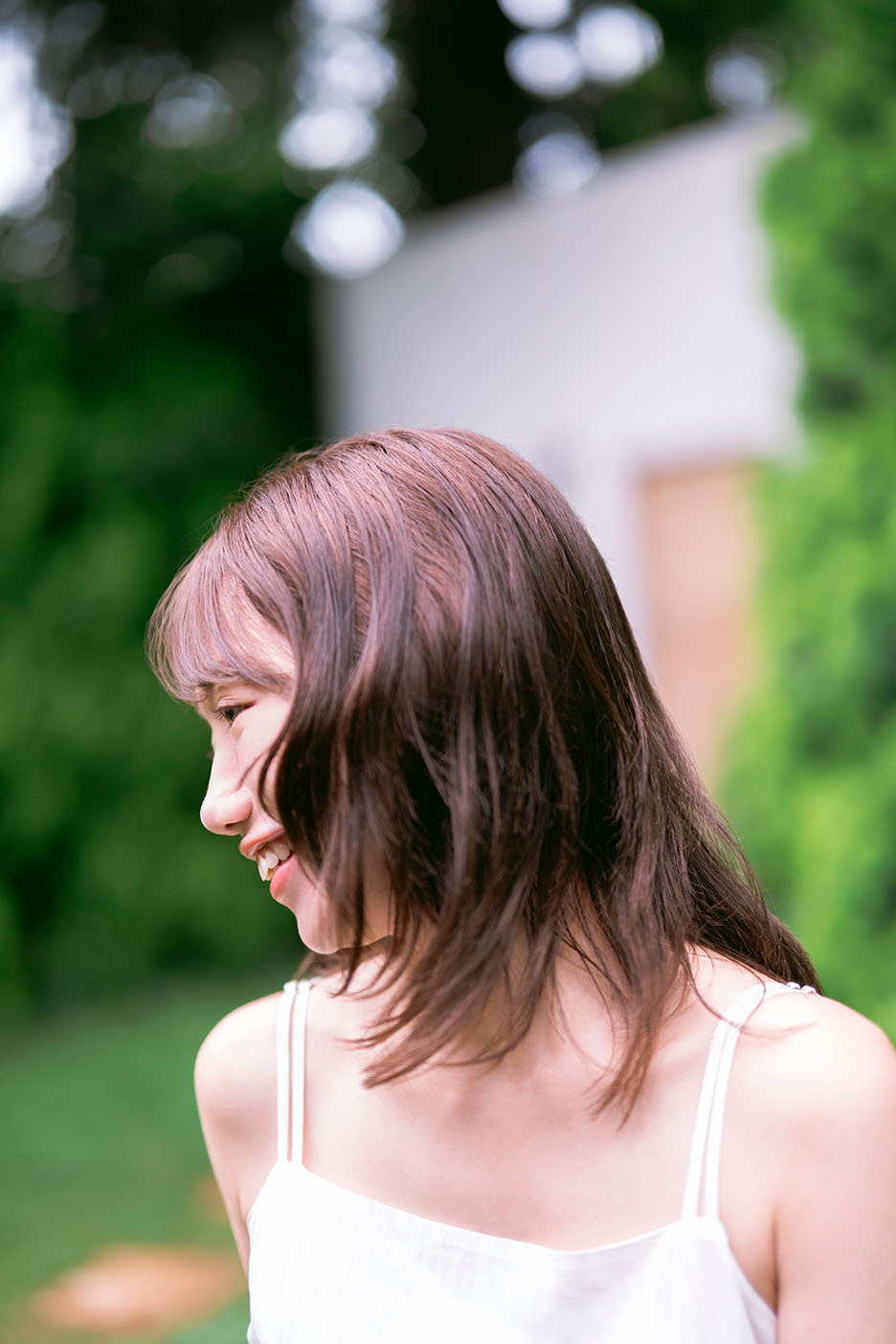話しかけながら、動いてもらいながら撮っていくことで、息遣いや動きが感じられる