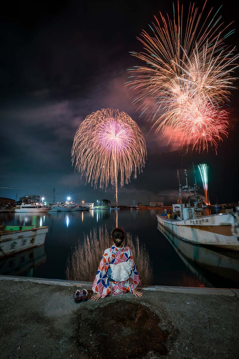 超広角ズームレンズで撮影した花火写真