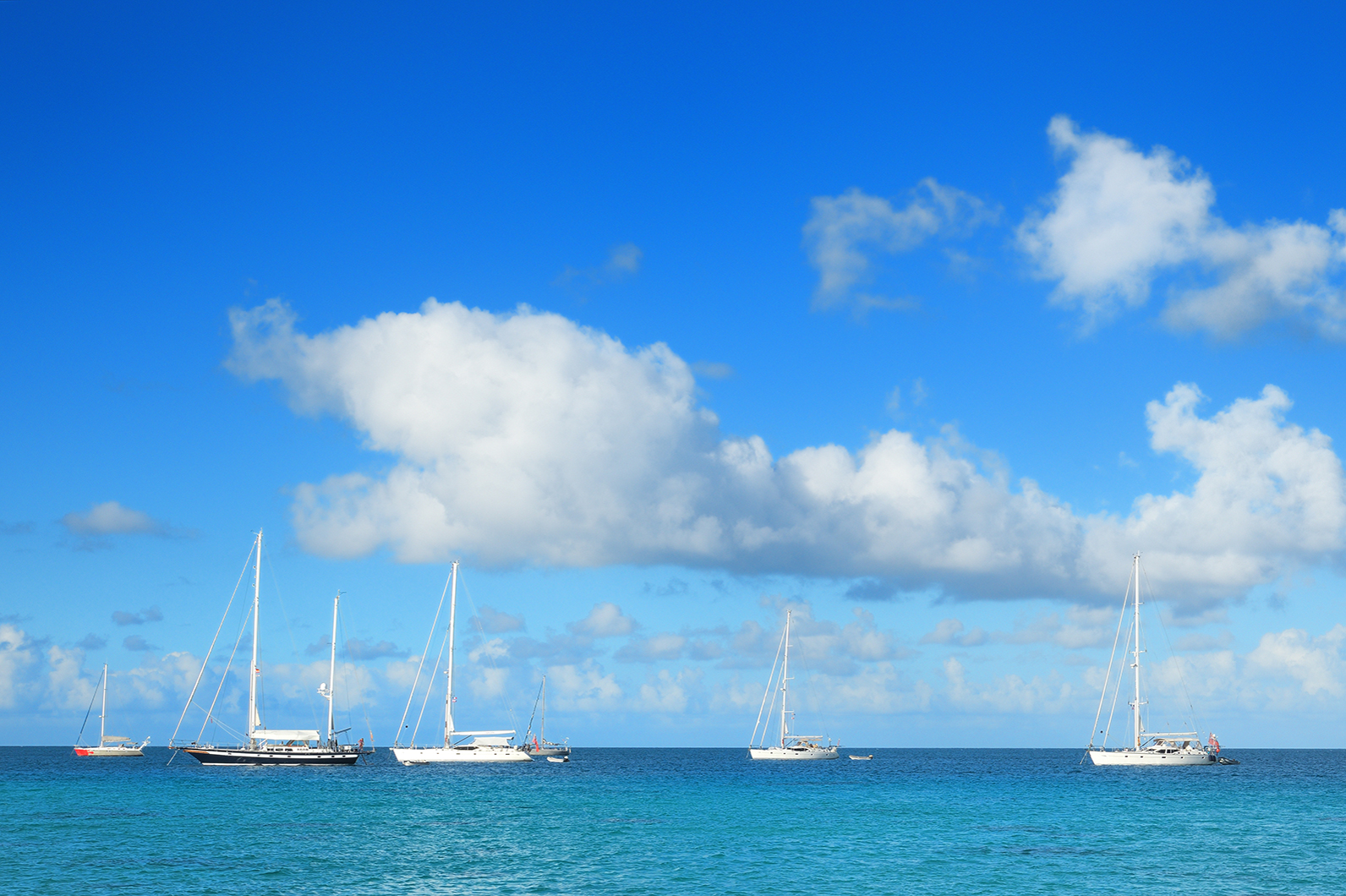 ヨットのある風景