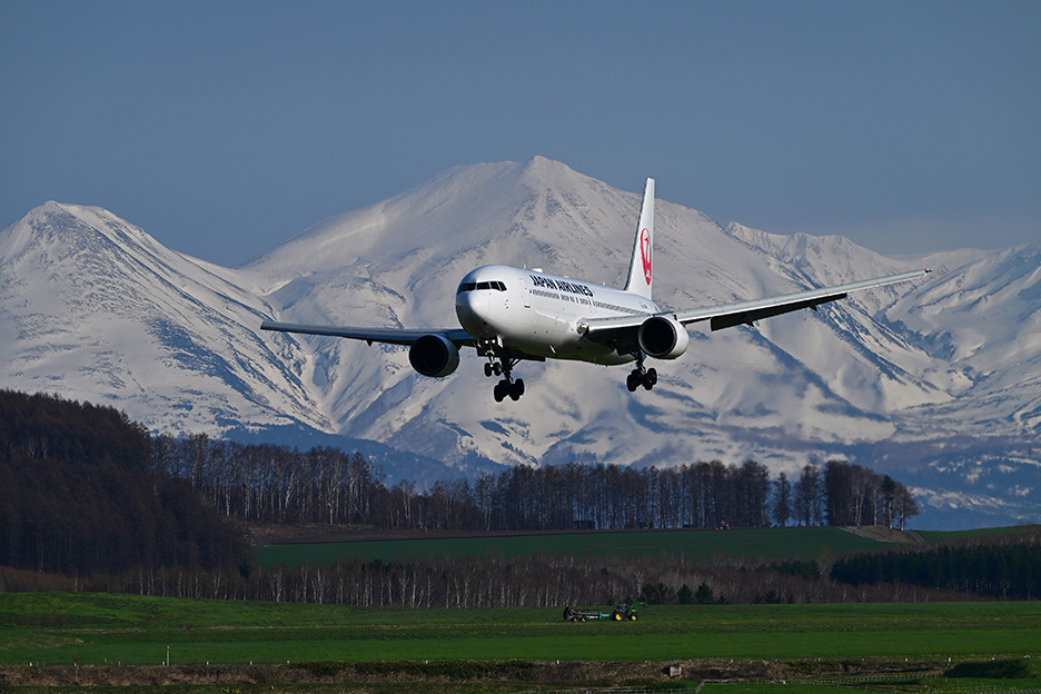 NIKKOR Z 180-600mm f/5.6-6.3 VRは旅客機撮影のメインレンズ