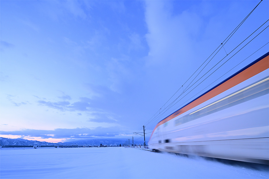 NIKKOR Z 14-30mm f/4 Sで撮影した鉄道風景