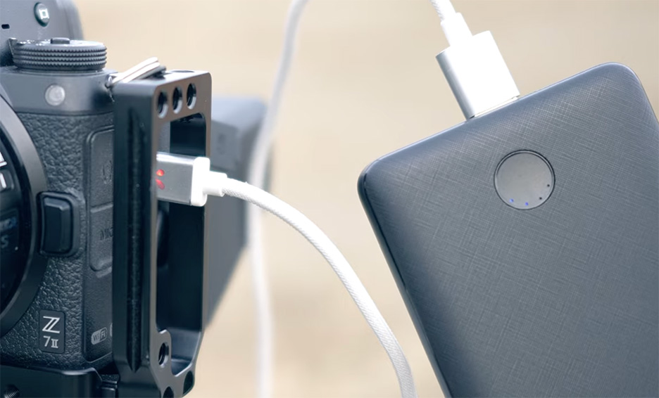 モバイルバッテリーによる給電