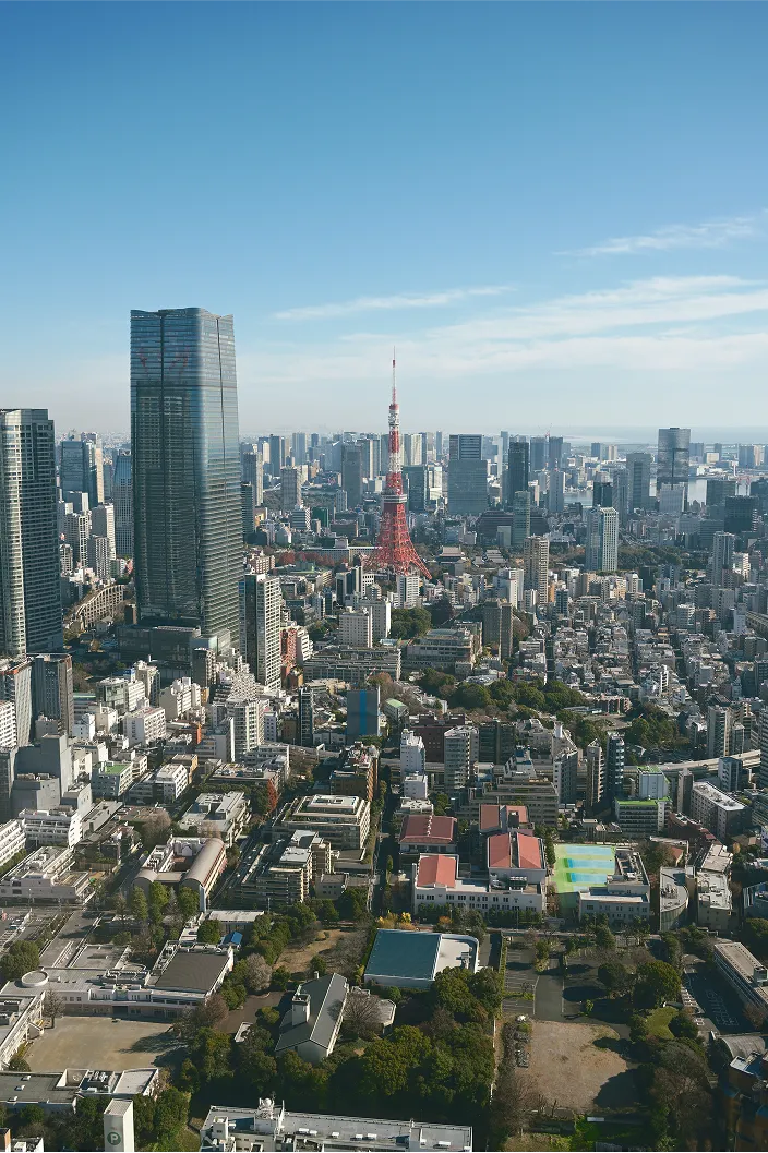 Photo after arrangement: 青空・ビル群