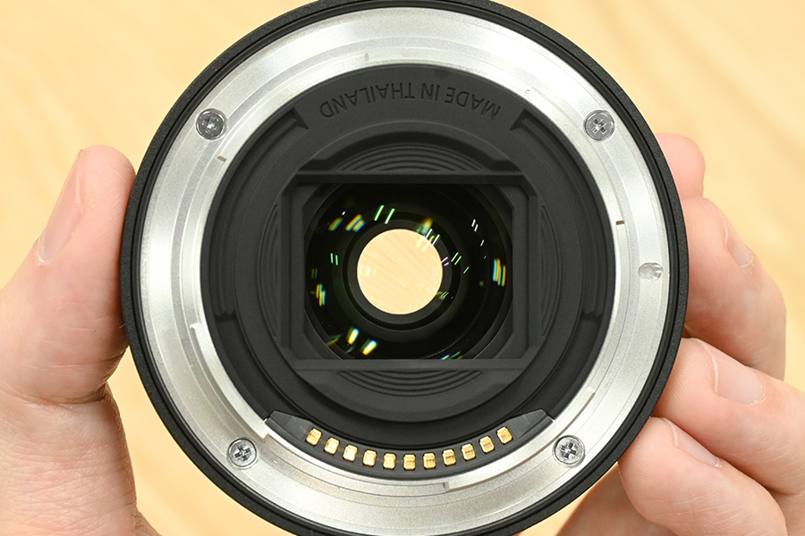 金属マウント 写真