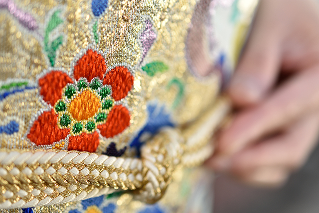 作品2：錦織の帯（彩宝寿福文錦）