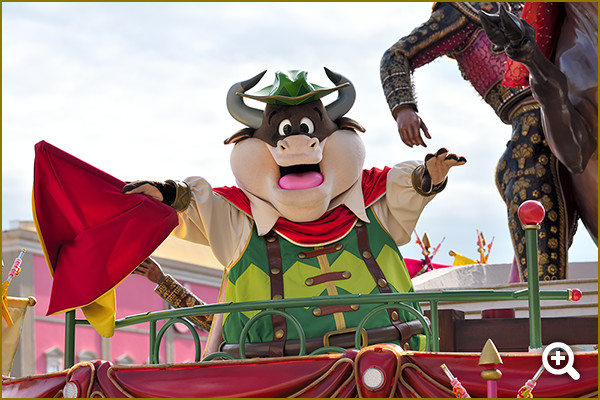 ●カメラ: D750 ●レンズ: AF-S NIKKOR 70-200mm f/2.8E FL ED VR ●露出モード:絞り優先オート、1/800秒、f/5.6 ●ホワイトバランス: 晴天 ●ISO感度: ISO 200