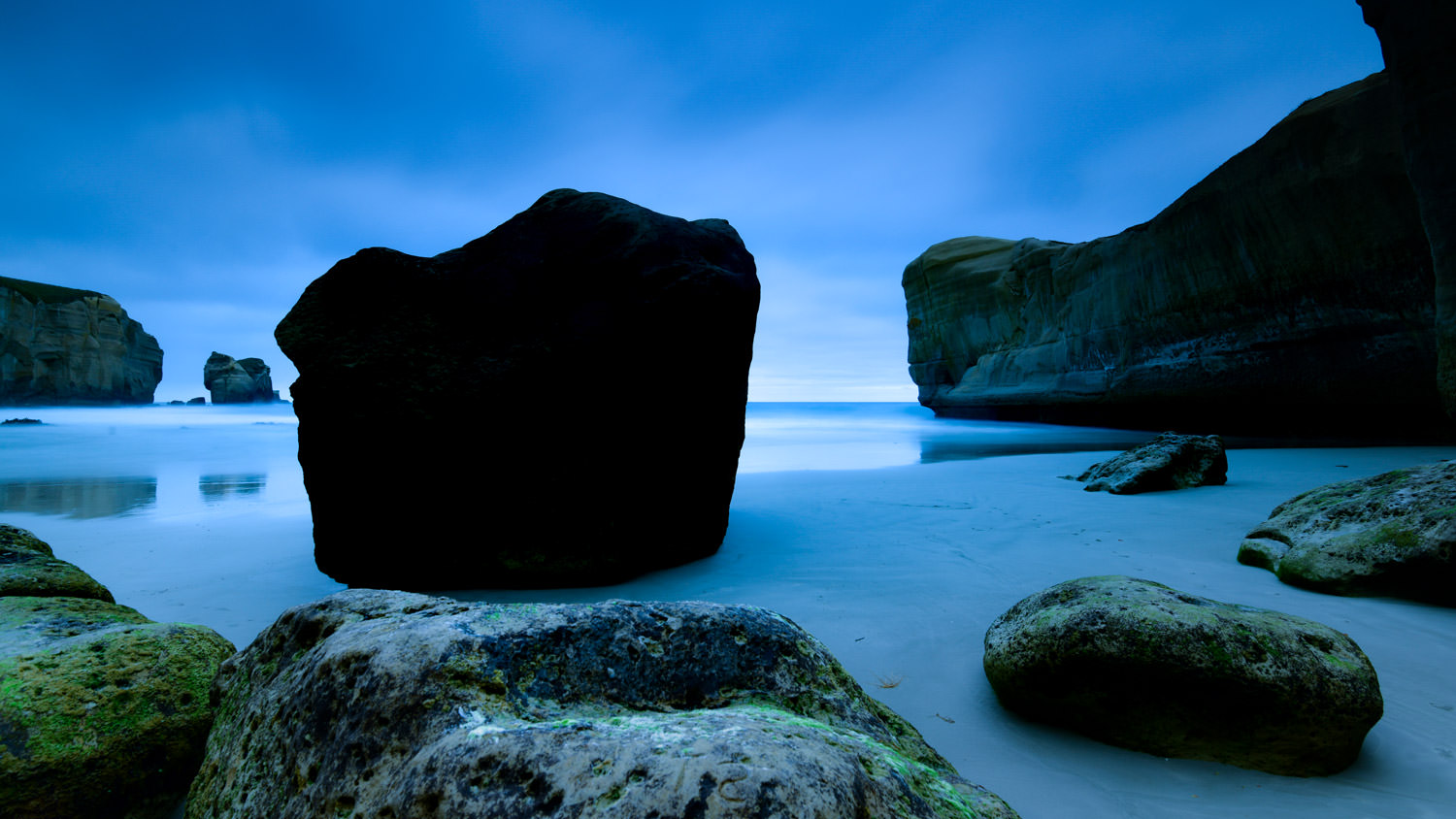 トンネルビーチ