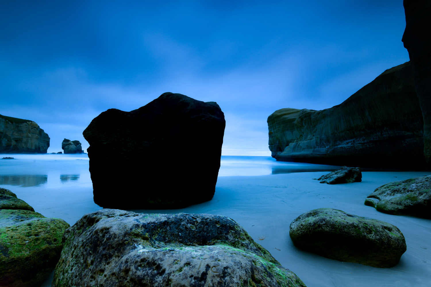 トンネルビーチ