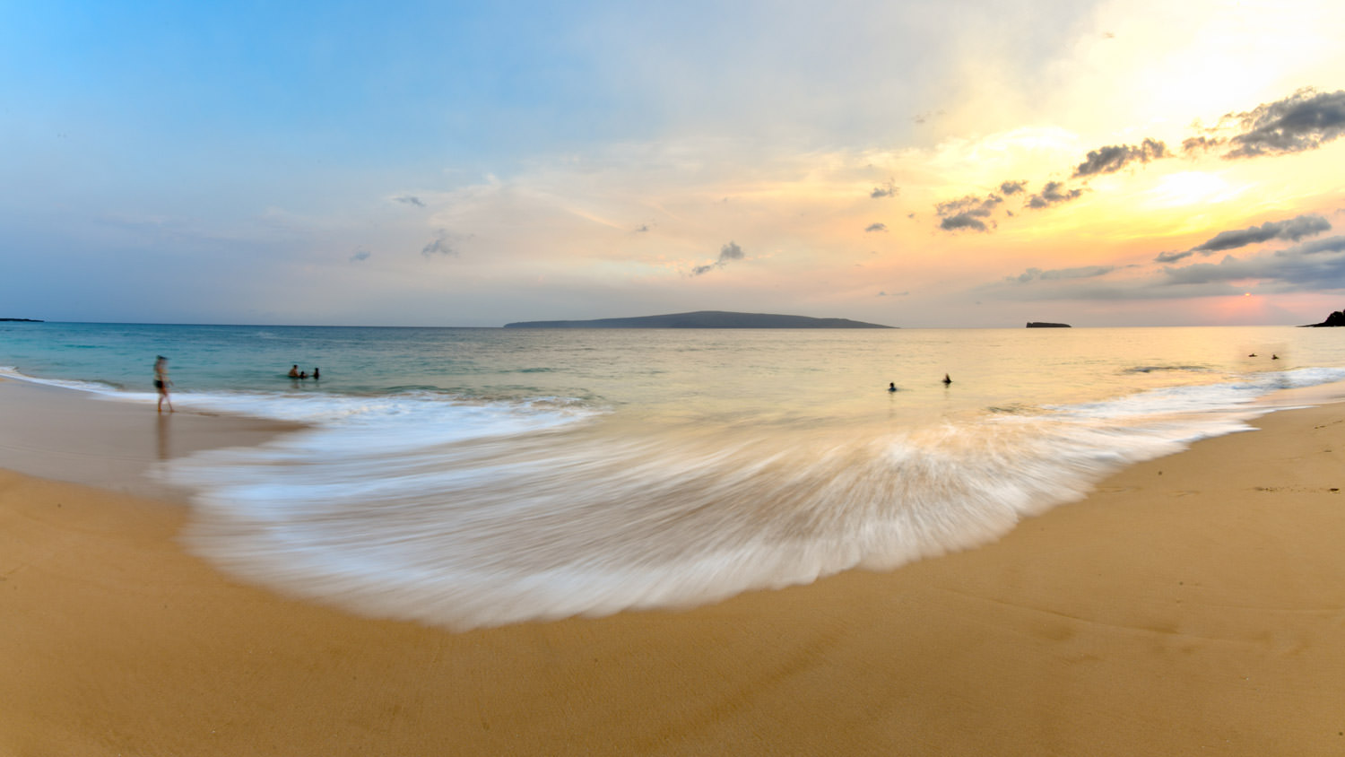 たそがれのビーチ
