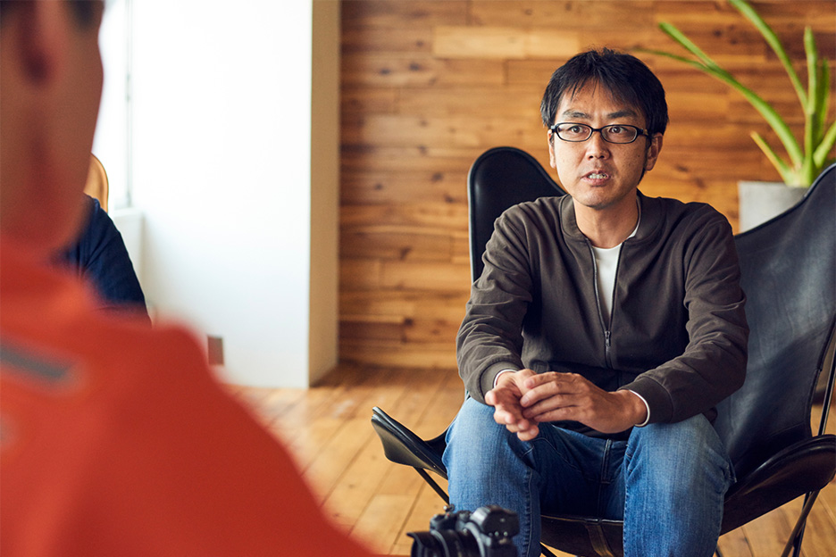 フォトグラファー 飯野匠紀氏とニコンZ 5開発メンバー 浅見、足立との対談