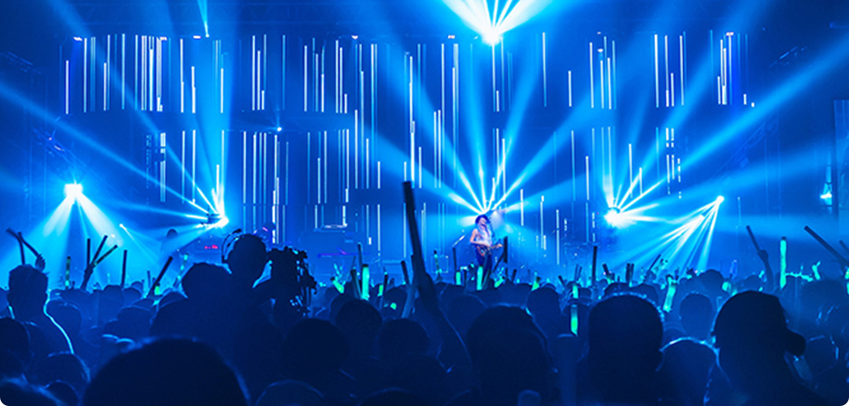 広いコンサート会場のイメージ写真