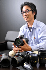 名畑文巨氏