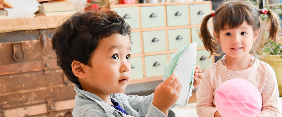 お友達と遊んでいる姿を撮影しよう