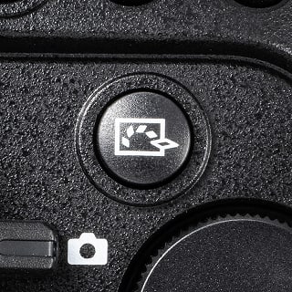 ピクチャーコントロール専用ボタンの位置